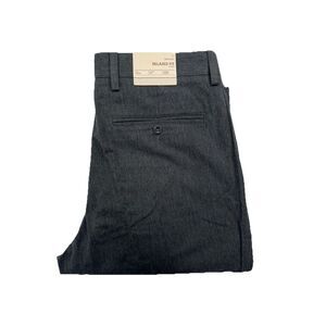 Gap Men's Relaxed Fit‎ Pleated Front Cuff Khaki Chino Pants Size 32 NEW